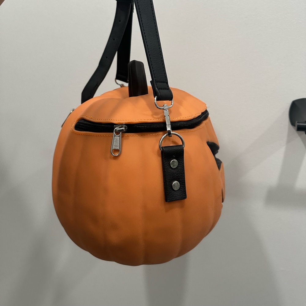 🧡🖤 Sleepy Hollow Pumpkin Bag 🧡🖤